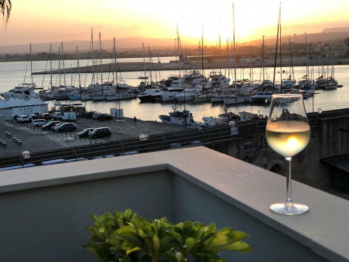 B&B Marina Di Ortigia Syracuse Exterior foto
